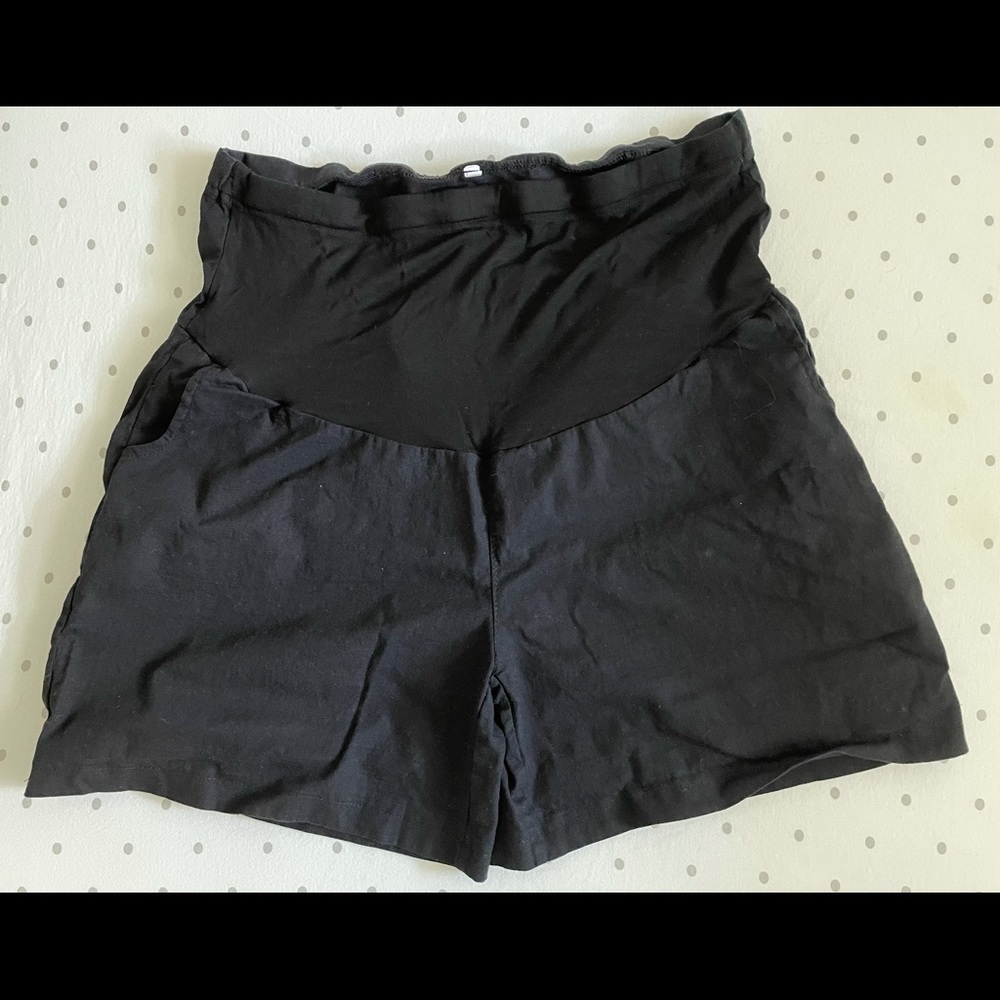Maternity shorts